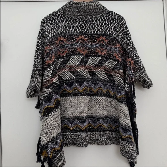 NWT Anthropologie Pilcro Magda Knit Poncho (Price Firm) - Picture 9 of 15